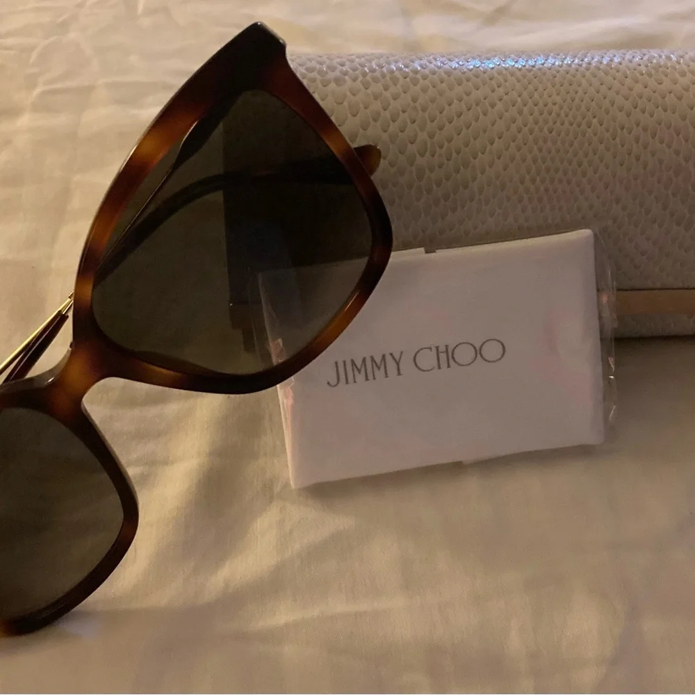 Jimmy Choo Tortoise Sunglasses with cloth and case - Picture 3 of 7